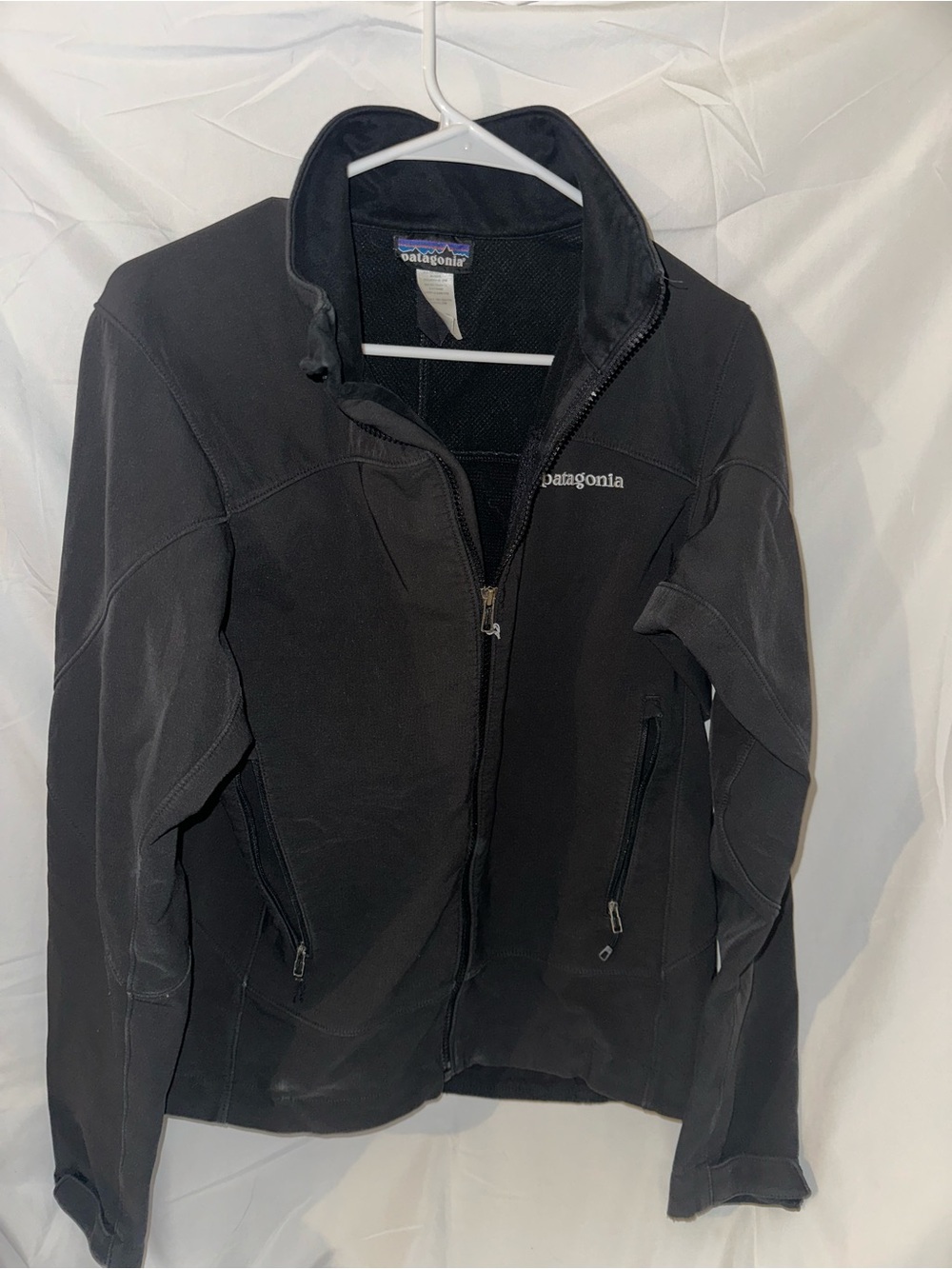 Patagonia Women’s Medium Black Softshell Full Zip Jacket
